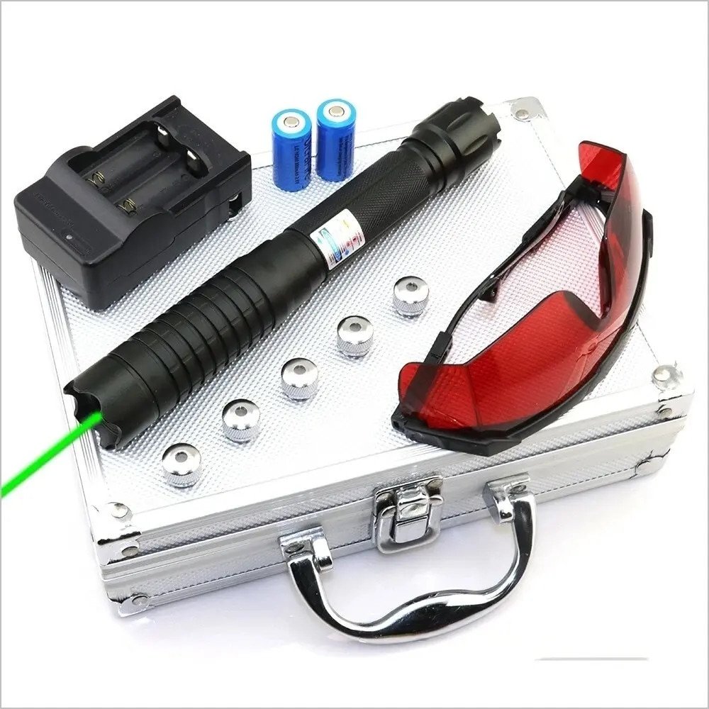Blue laser pointer with adjustable focus and aluminum casing, includes safety glasses. - Image 4